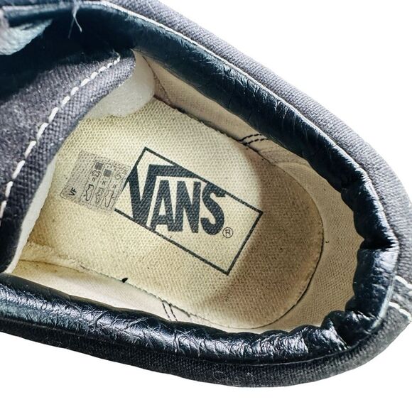 VANS Old Skool Low Top Sneakers - Size 6M/7.5W - Black & White - Picture 6 of 8